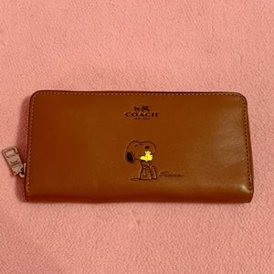 NWT Ltd Ed Coach X Peanuts Snoopy Leather Wallet